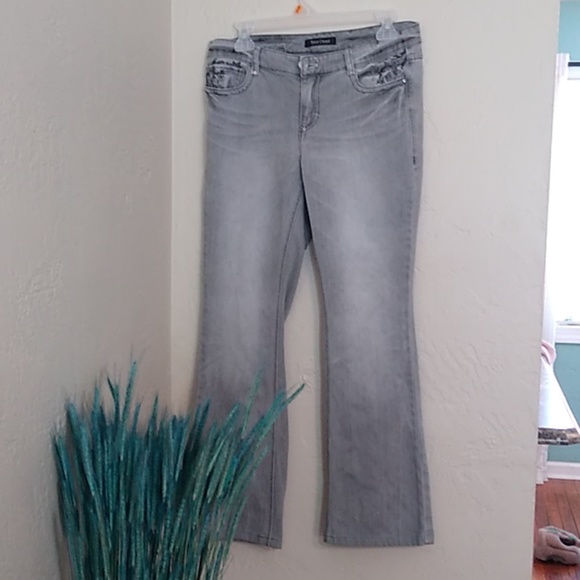 White House Black Market Jeans - Picture 2 of 4